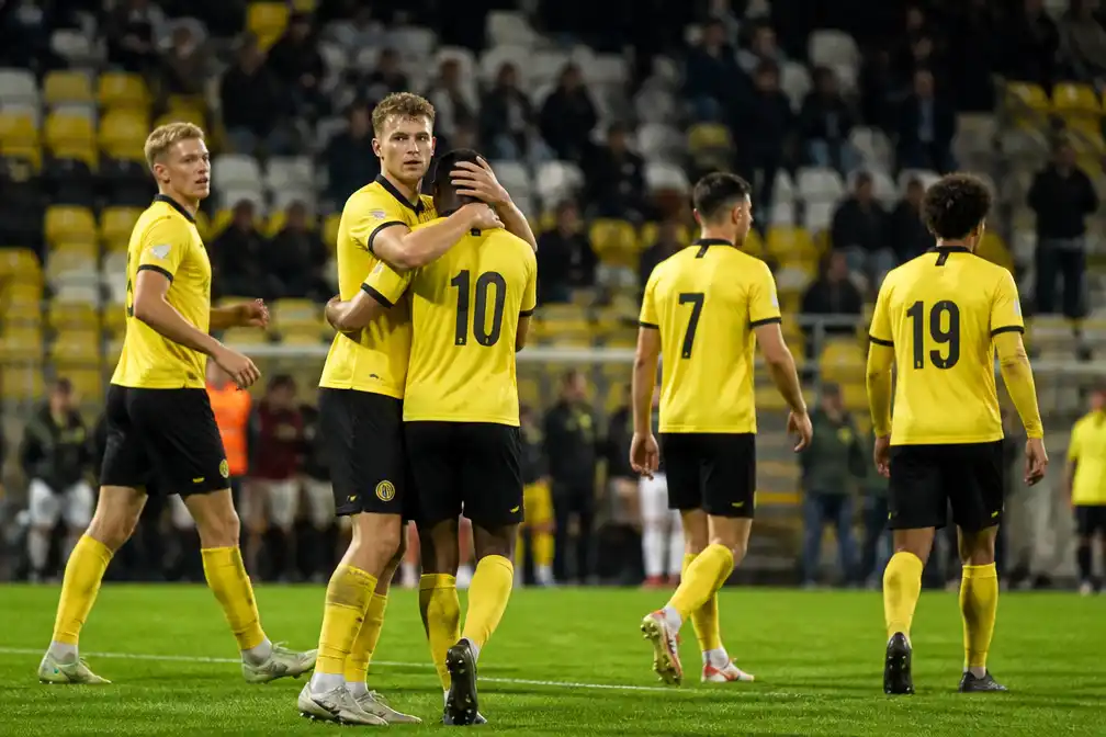 Lokeren verslaat Jong AA Gent met 2-0 en pakt zeven op negen