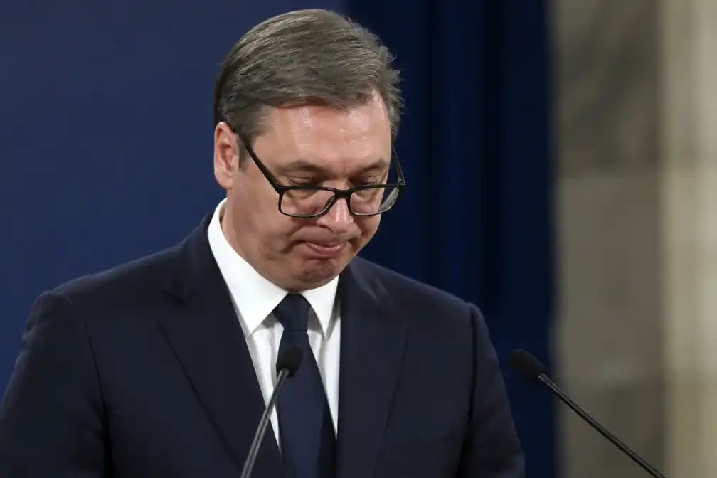 Servische president Vučić erkent nederlaag bij verkiezingen na winst studentenbeweging