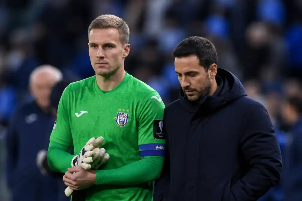 Coosemans verdedigt trainer Vítor Bruno na 4-0-pandoering van Anderlecht bij Gent