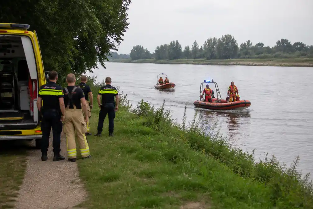 25-jarige verdronken in Maas in Maasmechelen