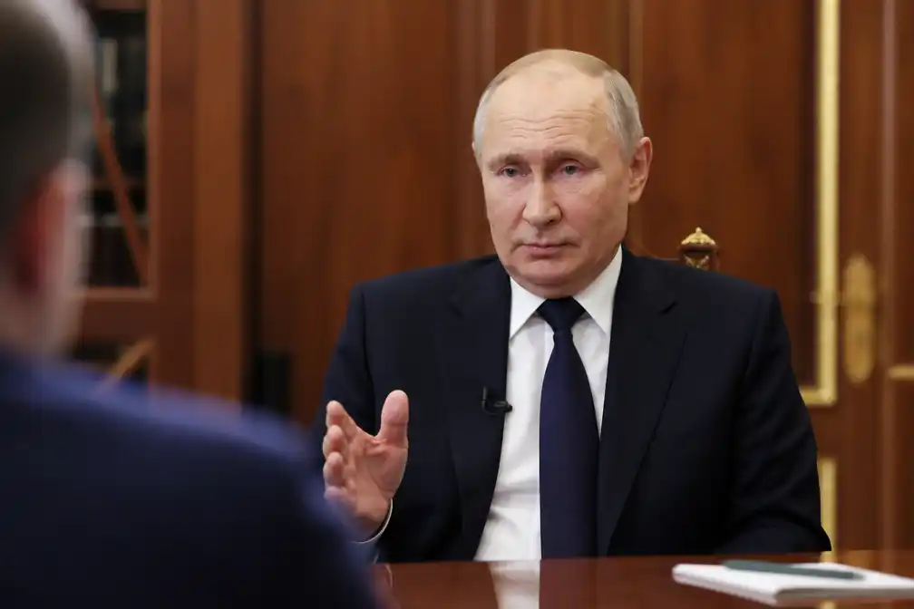 Poetin: Rusland zet offensief voort ondanks Oekraïens voorstel