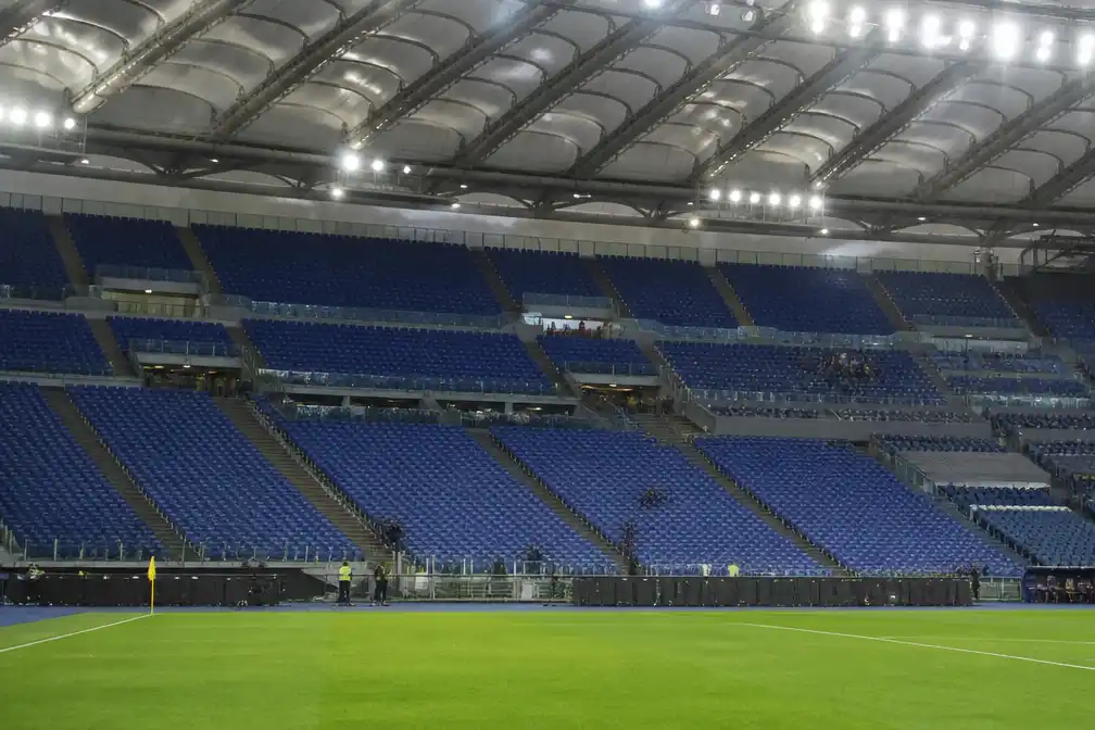 Lazio kent beste seizoensstart ooit, maar fans boycotten Lotito en laten tribunes leeg