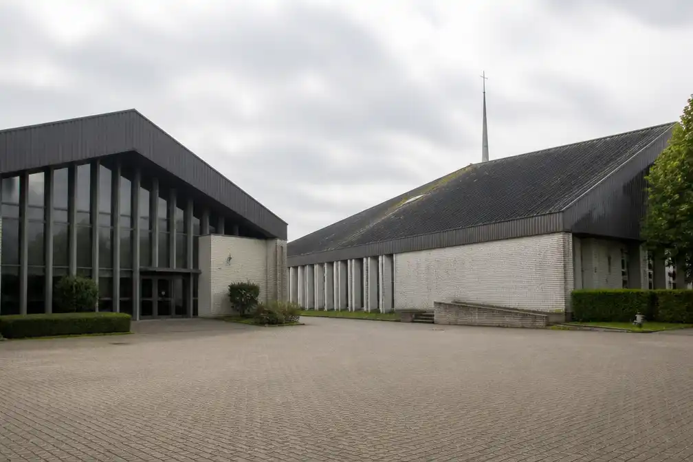 Eigenaars Nova-site in Machelen wijzen op renovatiekosten en bieden verenigingen parochiezaal op maat aan