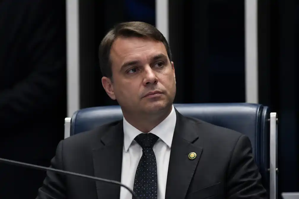 VS verstrekken visa aan Flávio Bolsonaro en familie na vlucht uit Brazilië