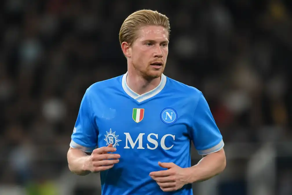 Invaller Kevin De Bruyne scoort binnen vier minuten bij 4-1-zege van Napoli tegen Monza