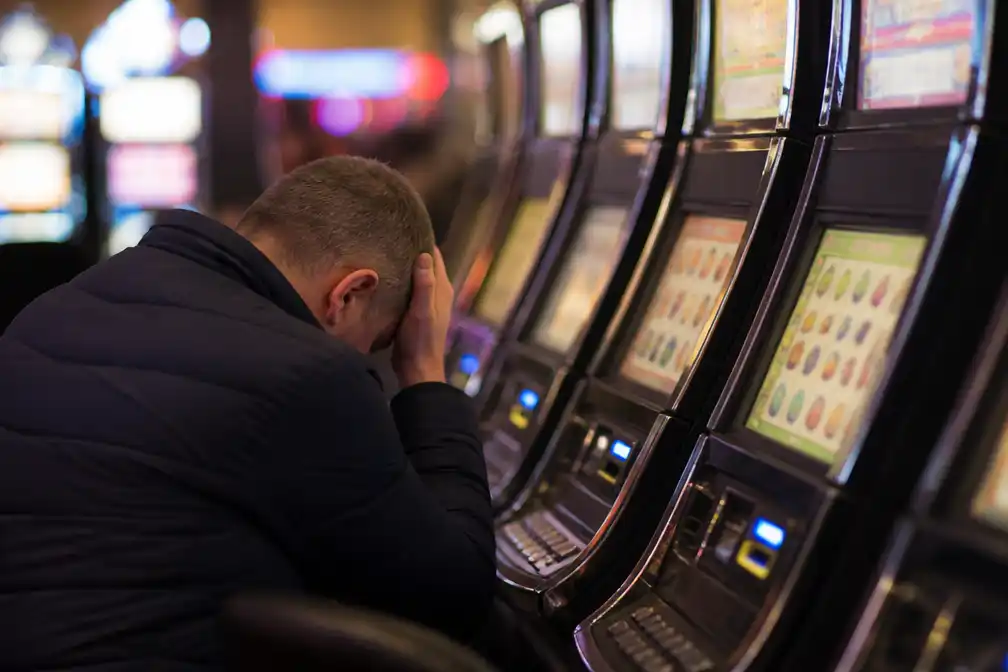 Menen keurt twee nieuwe casino's in De Barakken goed, met kritiek