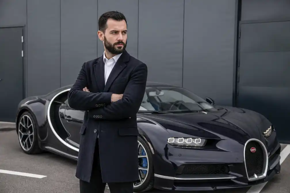 Bugatti-topman Mate Rimac achtervolgt autodief van Zagreb tot in Oostenrijk