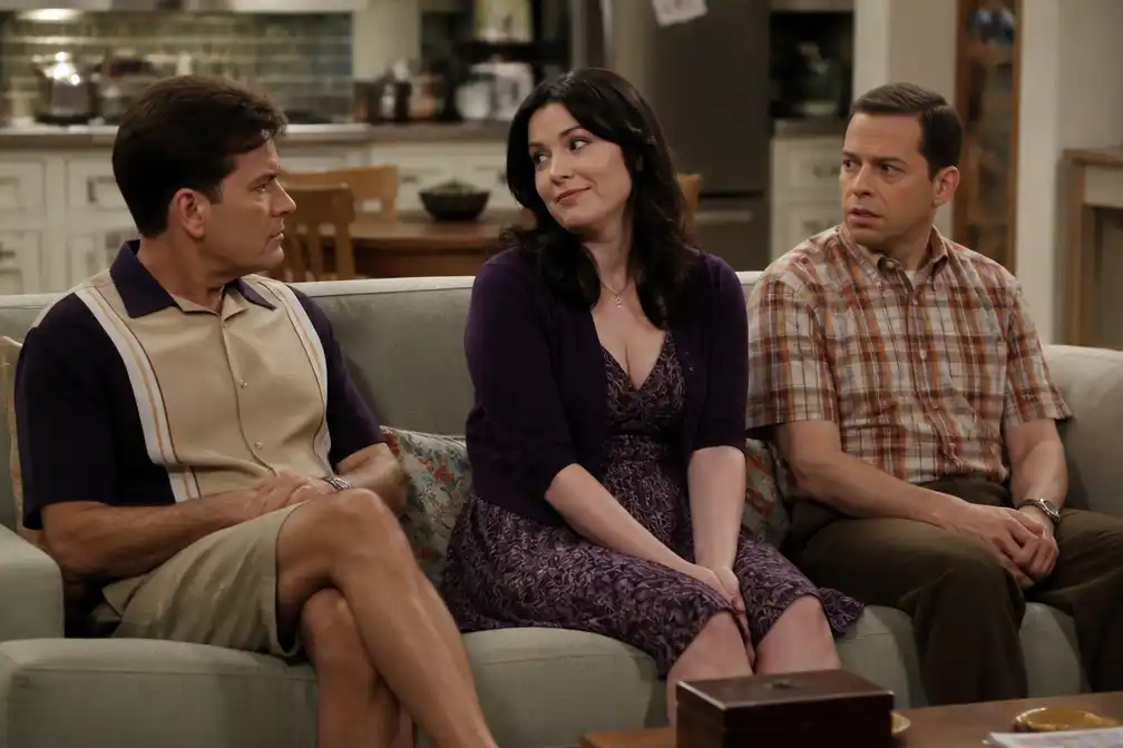 Melanie Lynskey onthult salaris van 20.000 dollar per aflevering bij Two and a Half Men