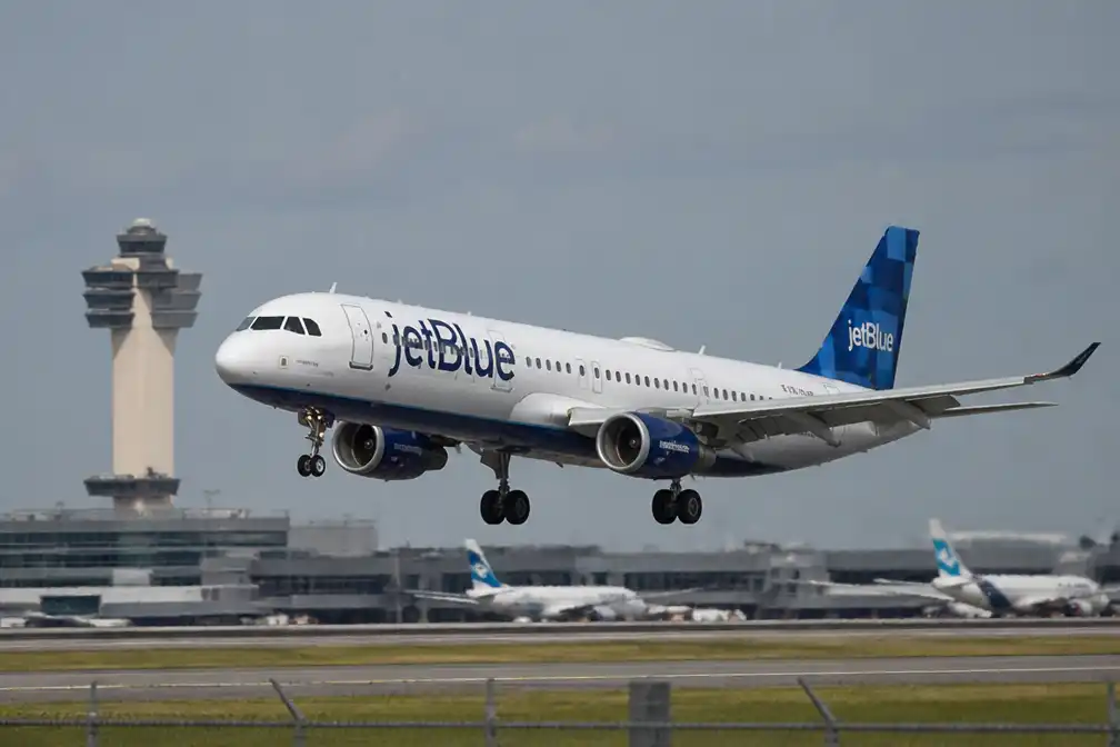 JetBlue-vliegtuig raakt drone tijdens landing op JFK in New York