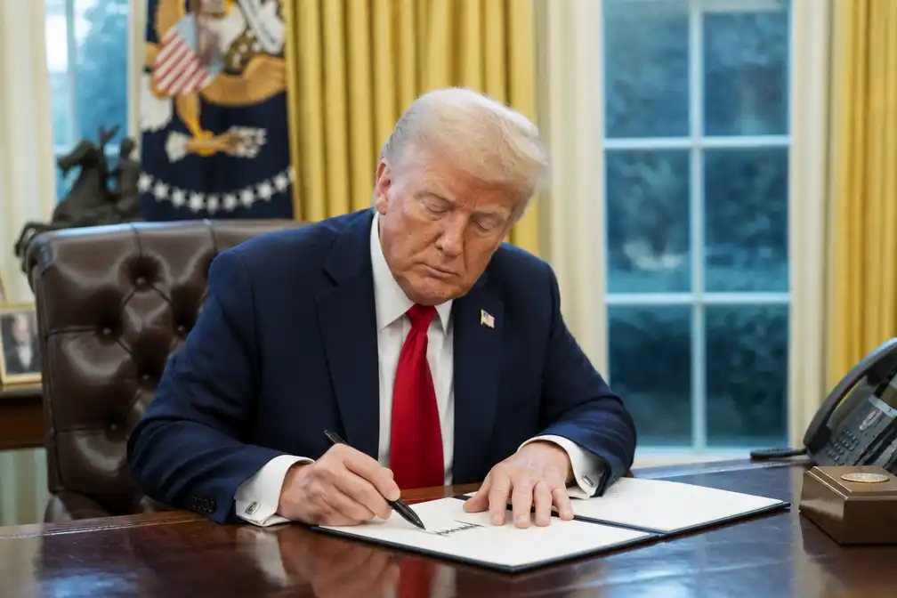 Trump verdiende meer dan $1 miljard met crypto in eerste jaar terug in Witte Huis