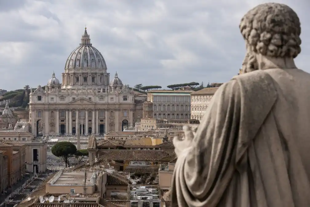 Vaticaan excommuniceert hele Piusbroederschap na ongeoorloofde bisschopswijdingen