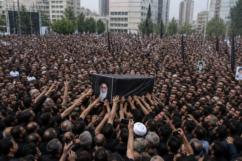 Iraanse hoofdonderhandelaar roept op tot wraak om dood Khamenei, vraagt massale begrafenisopkomst
