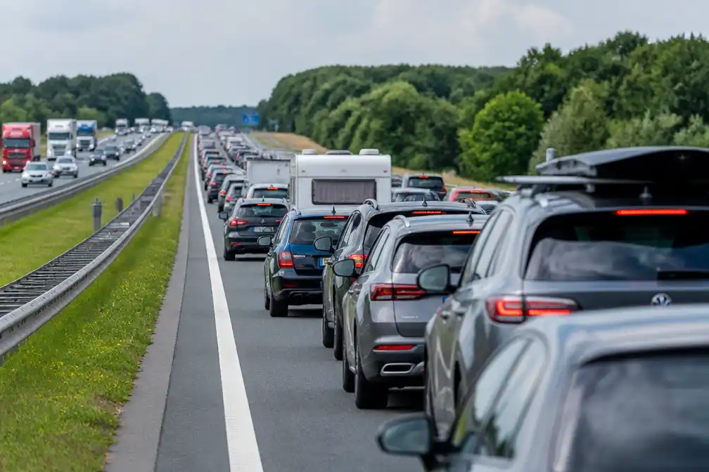 Schoolvakantie zorgt voor 744 kilometer file op 3 juli in Nederland