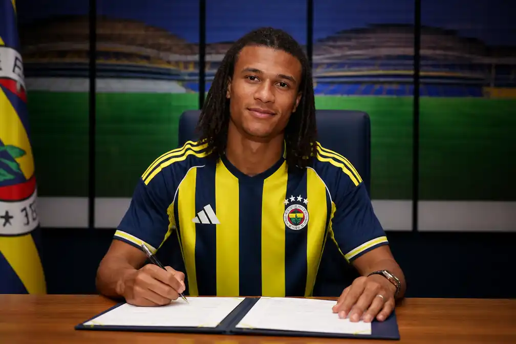Nathan Aké verruilt Manchester City voor Fenerbahce