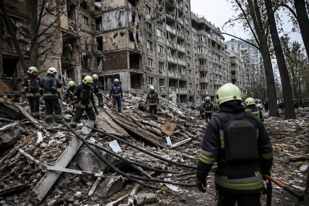 Russische aanvallen doden minstens zeven in Kyiv aan vooravond NAVO-top