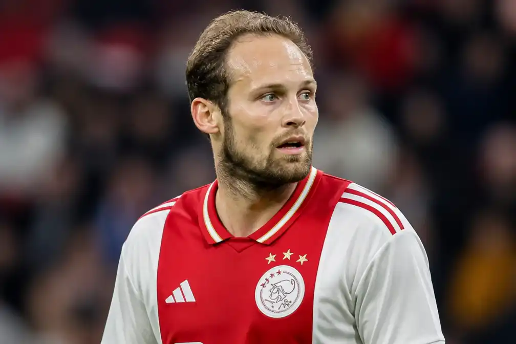 Daley Blind keert voor derde keer terug bij Ajax, tekent eenjarig contract