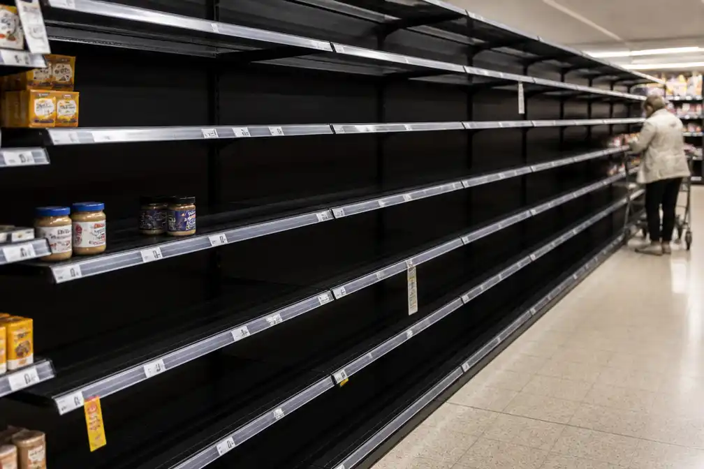 Jumbo-schappen leeg in zuiden Nederland door probleem distributiecentrum