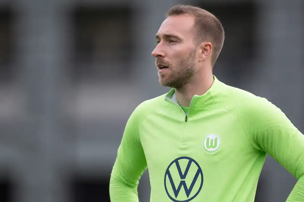 Christian Eriksen begint herstelprogramma na ineenstorting, toekomst onzeker