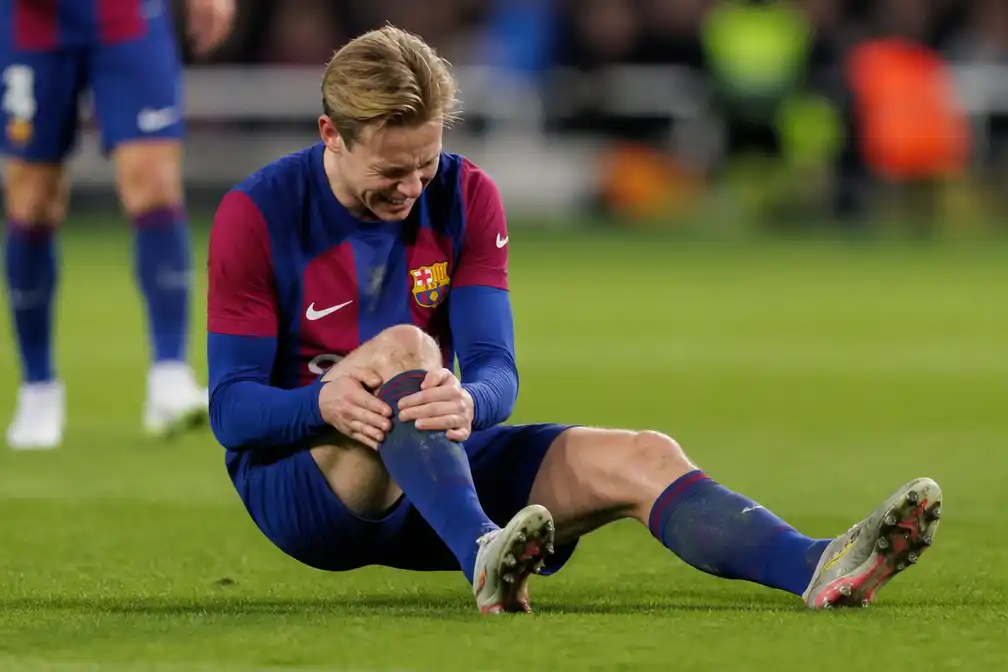 Frenkie de Jong maanden uit met zware knieblessure volgens Spaanse media