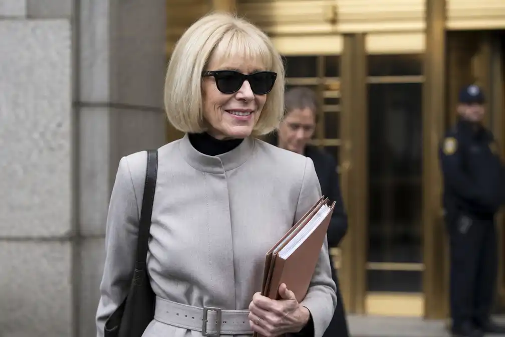 E Jean Carroll ontvangt $5,6 miljoen van Trump na vrijgave door rechtbank