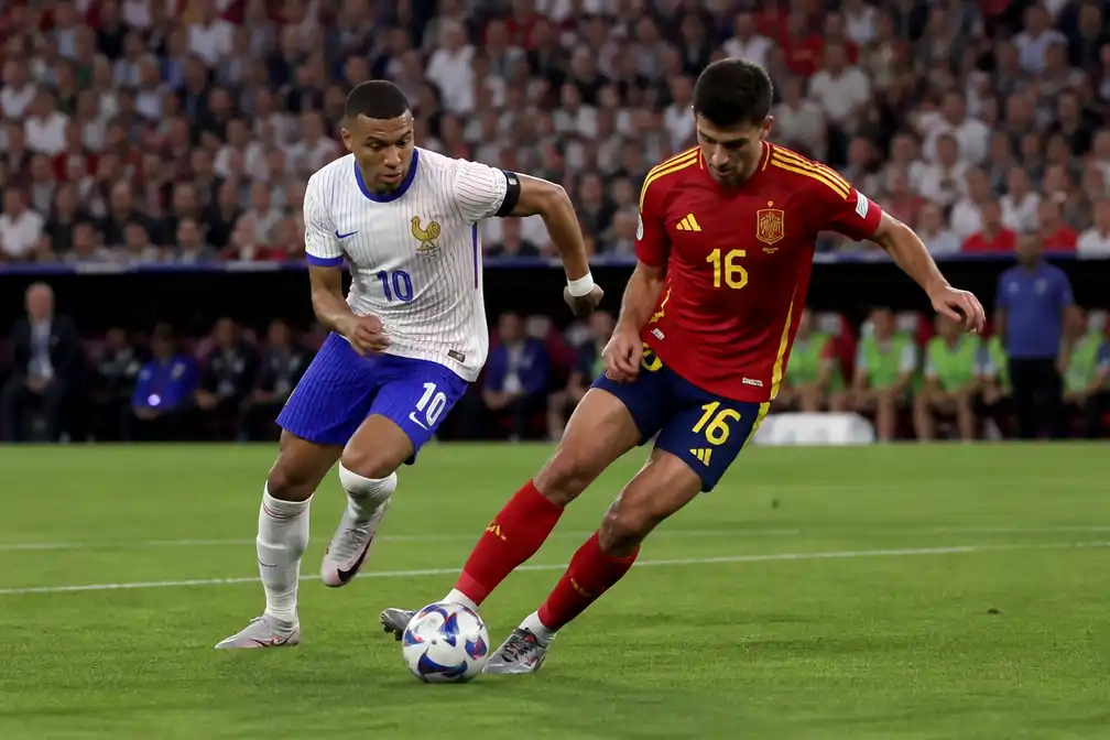 Spanje verslaat Frankrijk met 2-0 en bereikt WK-finale in New Jersey