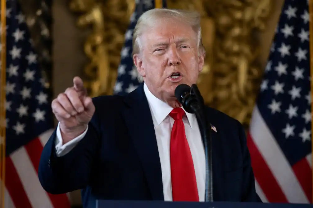 Trump beschuldigt China van verkiezingsmanipulatie, China ontkent