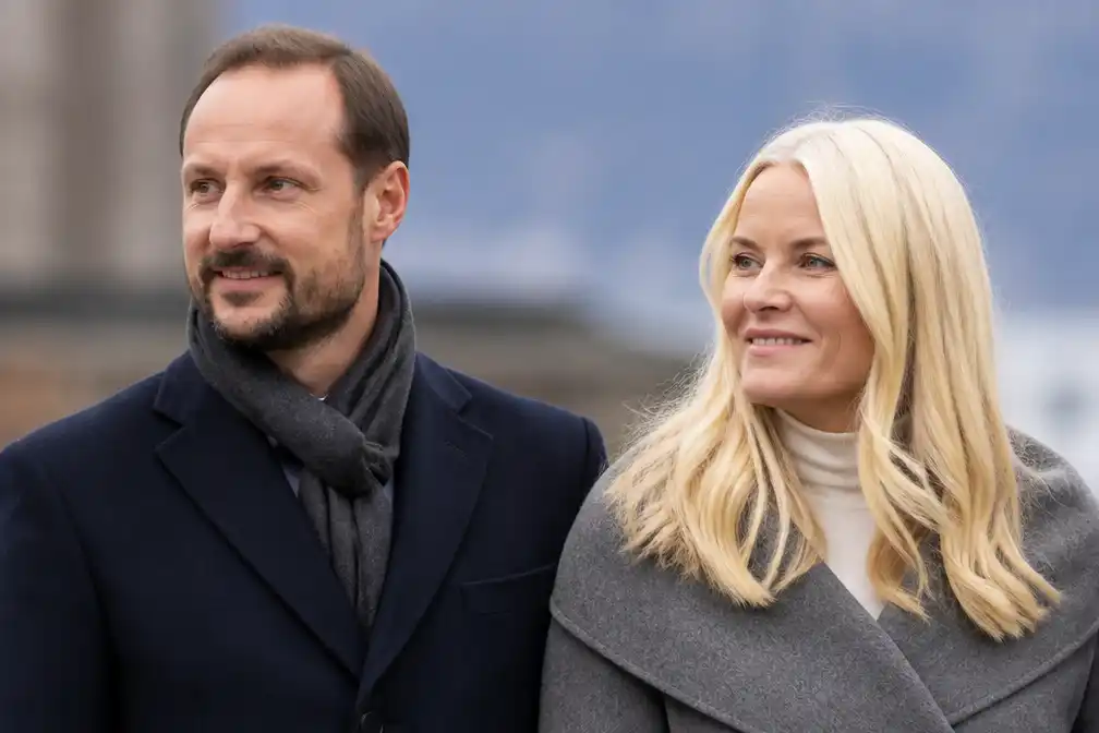 Kroonprins Haakon: het gaat beter met Mette-Marit na longtransplantatie