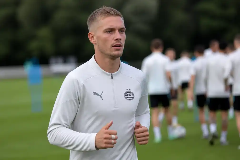 Joey Veerman hoopt PSV deze zomer te verlaten