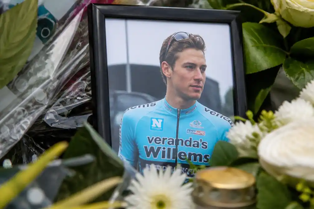 Ouders van wielrenner Michael Goolaerts vernemen via media dat Frans onderzoek is afgerond