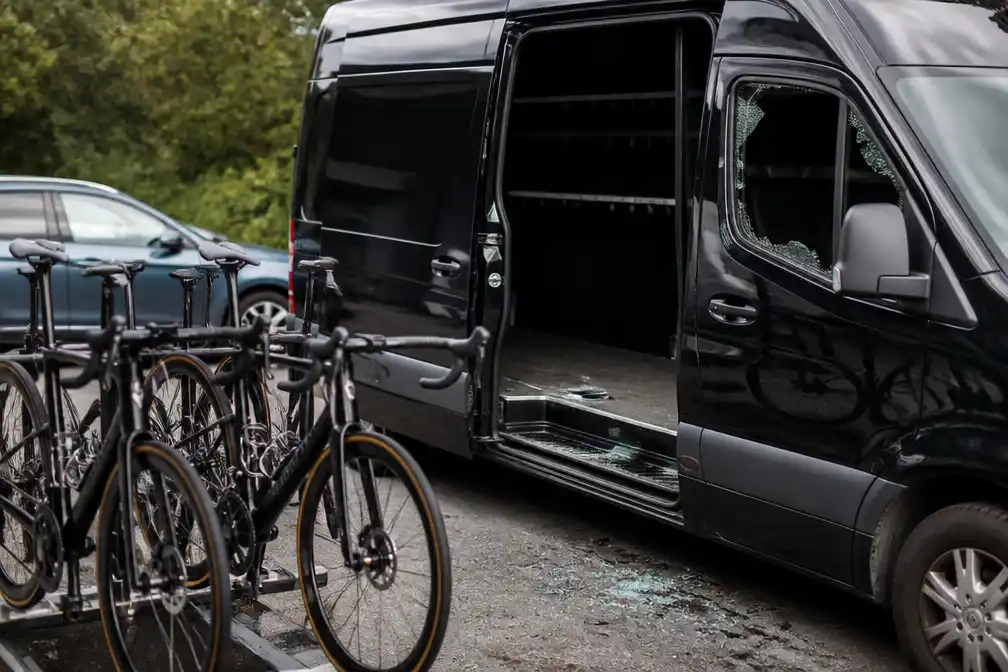 Unibet Rose Rockets slachtoffer van fietsdiefstal op weg naar Spanje