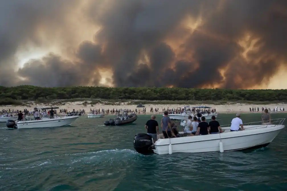 Frankrijk beveelt evacuatie van schiereiland Cap Ferret wegens bosbranden
