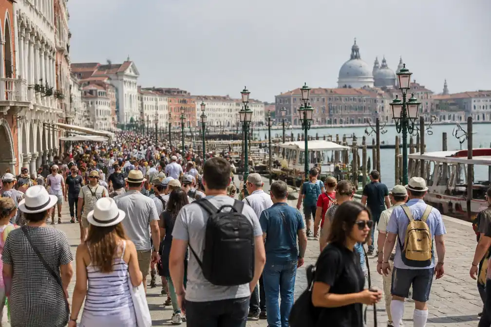 Venetië haalt meer dan vijf miljoen euro aan entreegeld dagjesmensen op