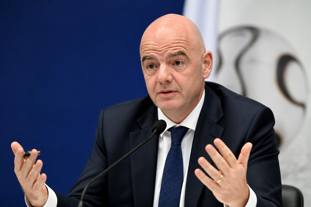 FIFA-voorzitter Infantino noemt investeringsplan 'kans, maar geen verplichting'